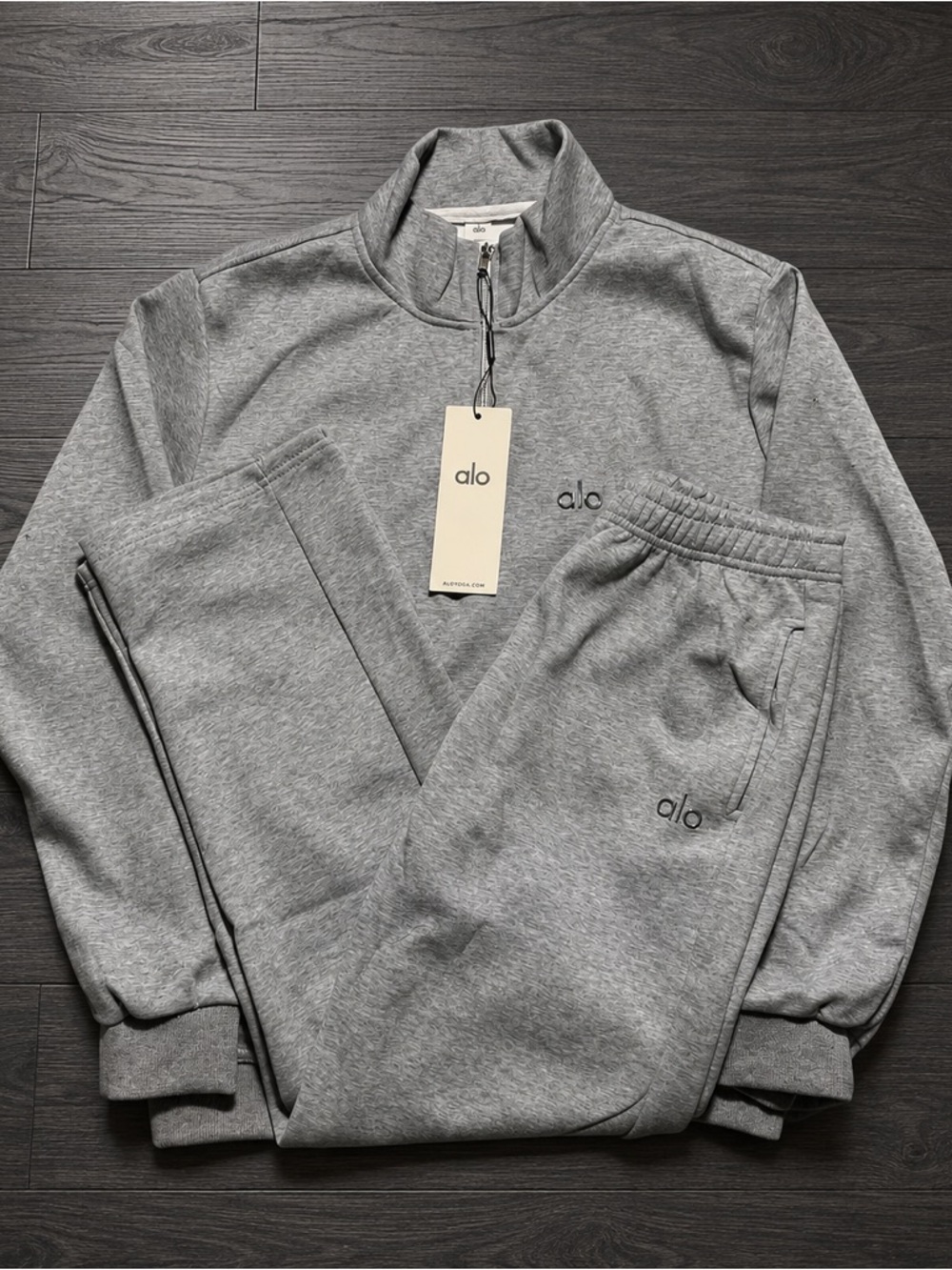 ALO YOGA GRAY MATCHING JOGGER SET NWT WOMEN’S L